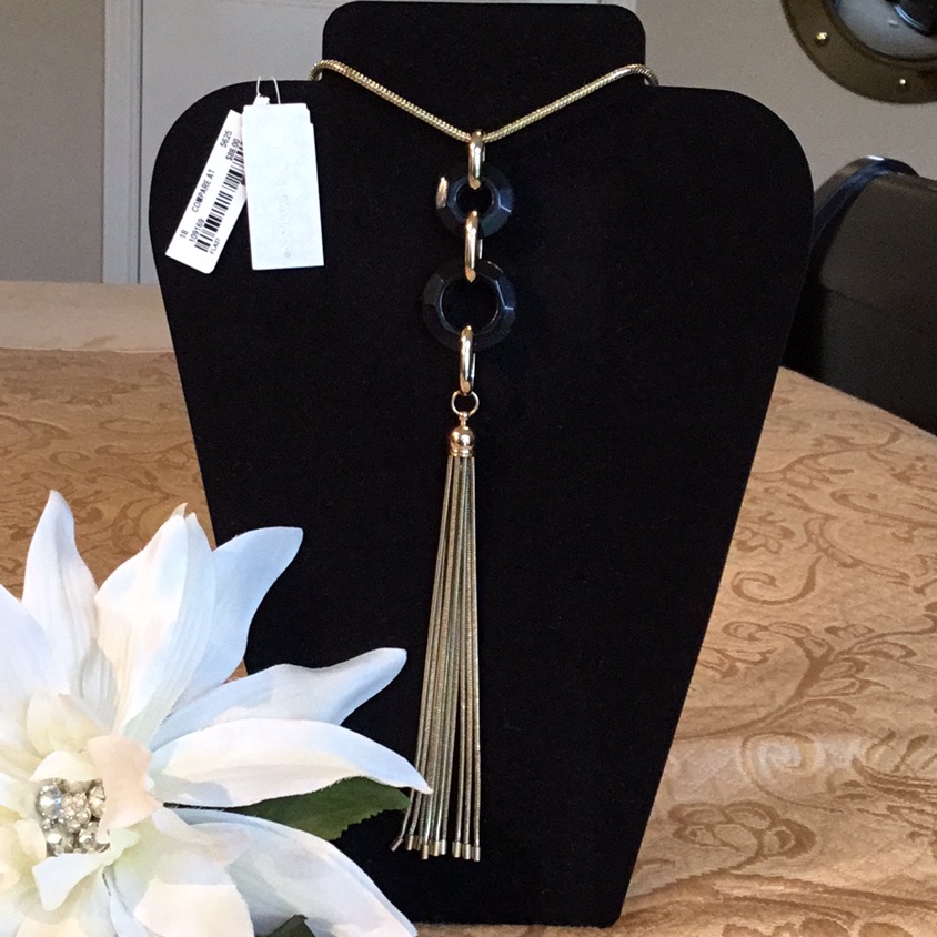 St Thomas Long Statement Necklace 20$